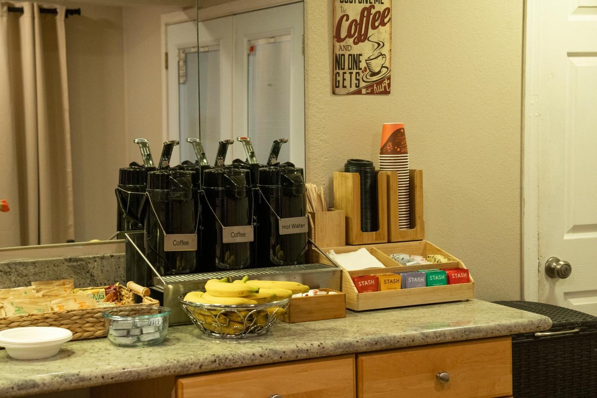 Americas Best Value Inn Lynnwood Kültér fotó